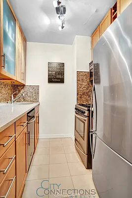 Sold by City Connections Realty | media 5