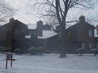 1708 Hemingway Ln, Weldon Spring, MO 63304