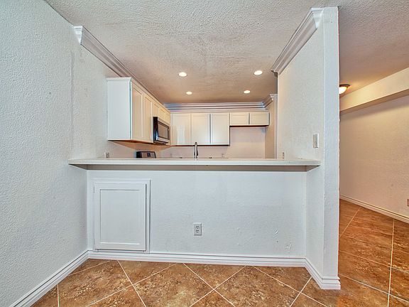 4th image of 2675 Shadow Hills Dr APT 64