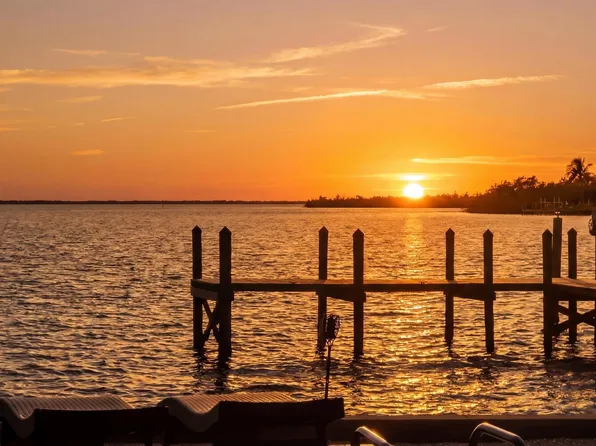 15153 Captiva Dr, Captiva, FL 33924