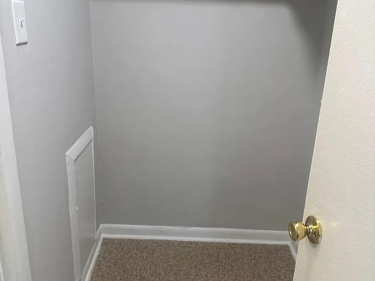 1111 D St NE — Photo 6