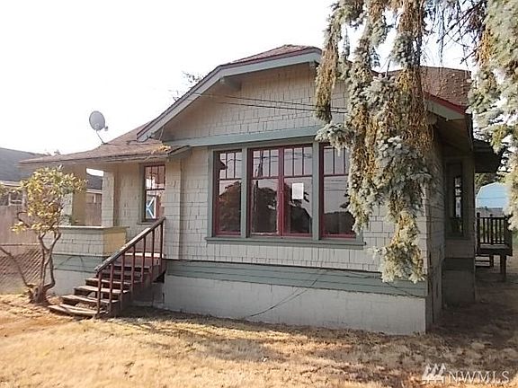 4th image of 627 Ellinor Ave