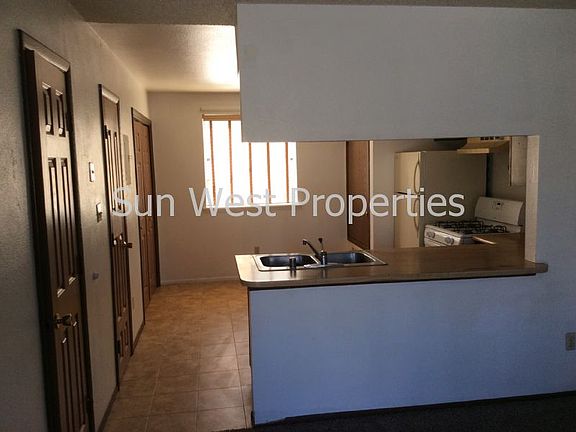 4th image of 2507 N Lee Ave APT 2