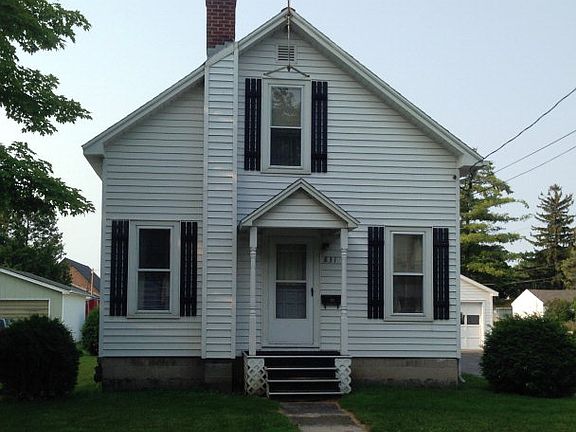 2nd image of 831 Louisiana St