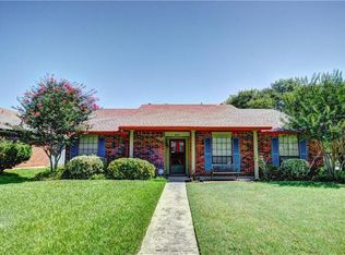 845 Meadowlark Dr, Lewisville, TX 75067