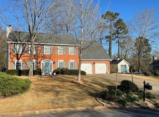 5216 Willow Ridge Dr, Woodstock, GA 30188
