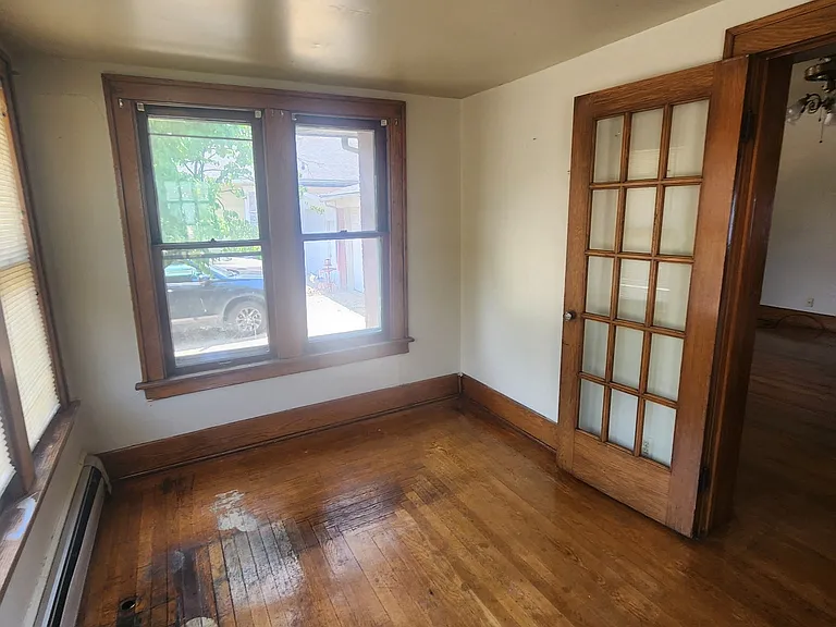 205 S 15th St — Photo 5