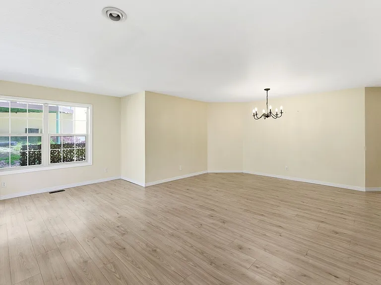 1041 W Grindelwald Ct #R-5 — Photo 12
