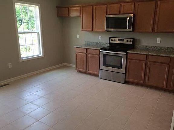 3rd image of 6782 Village Green Dr