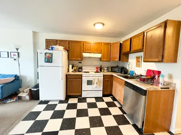 94 Hammond St, Roxbury Crossing, MA