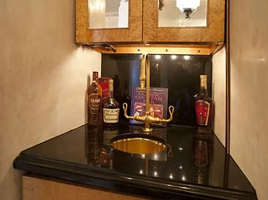 Sold by Corcoran | media 25