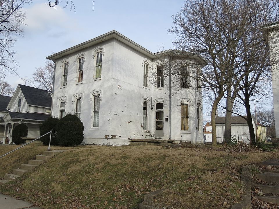 1st image of 309 N 14th St