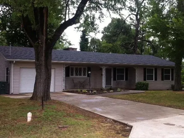 1031 Bell Dr, Madisonville, KY 42431