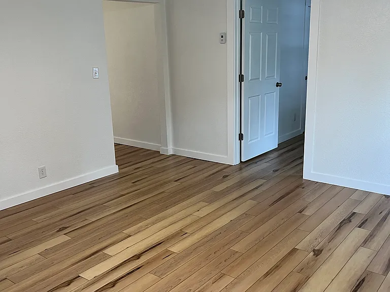 1104 S State Ave — Photo 6