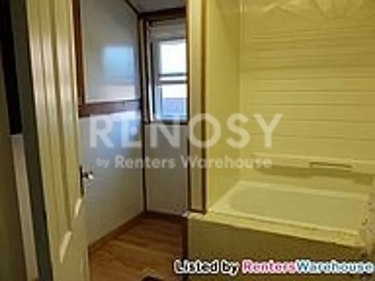 614 20th Ave NE — Photo 4