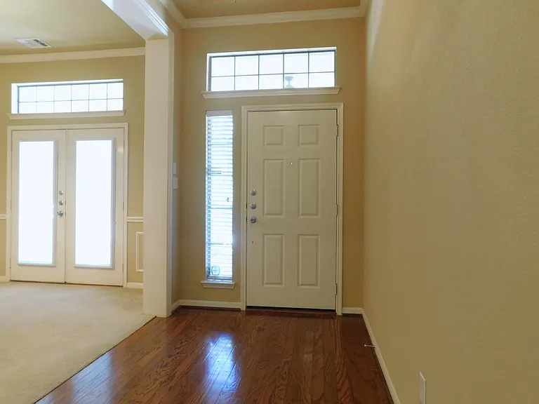 108 Red Bluff Dr — Photo 6