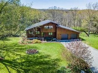 2111 Windmill Estates Dr, Imperial, MO 63052