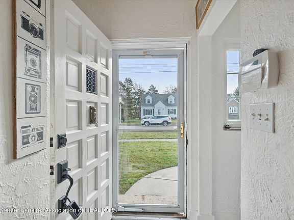 4th image of 611 Lasalle Blvd