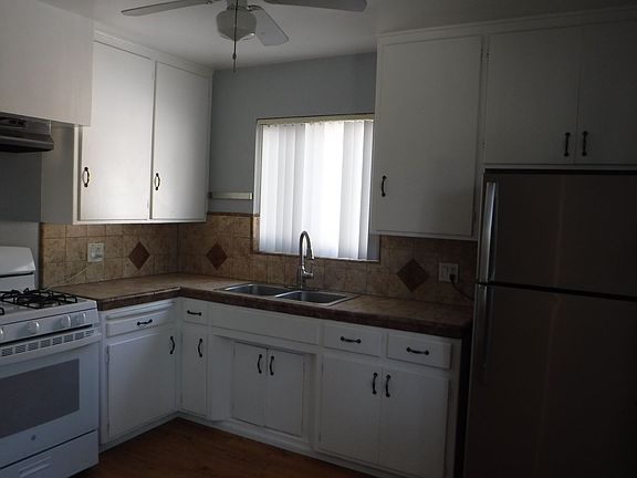 3rd image of 3810-12 Adams Ave #4