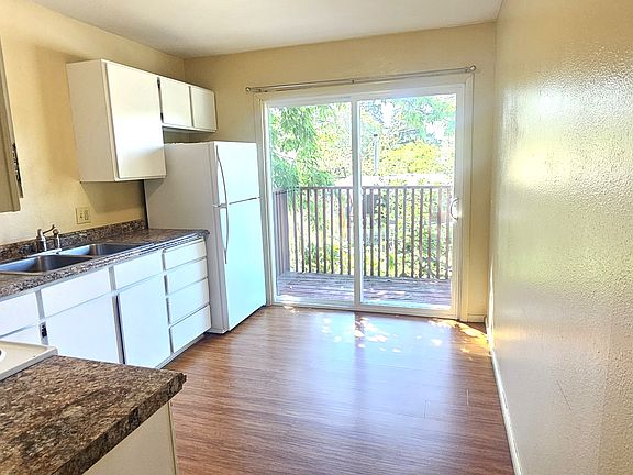 2nd image of 506 S 1st St W #3