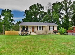 3737 Sudbury Rd, Charlotte, NC 28205