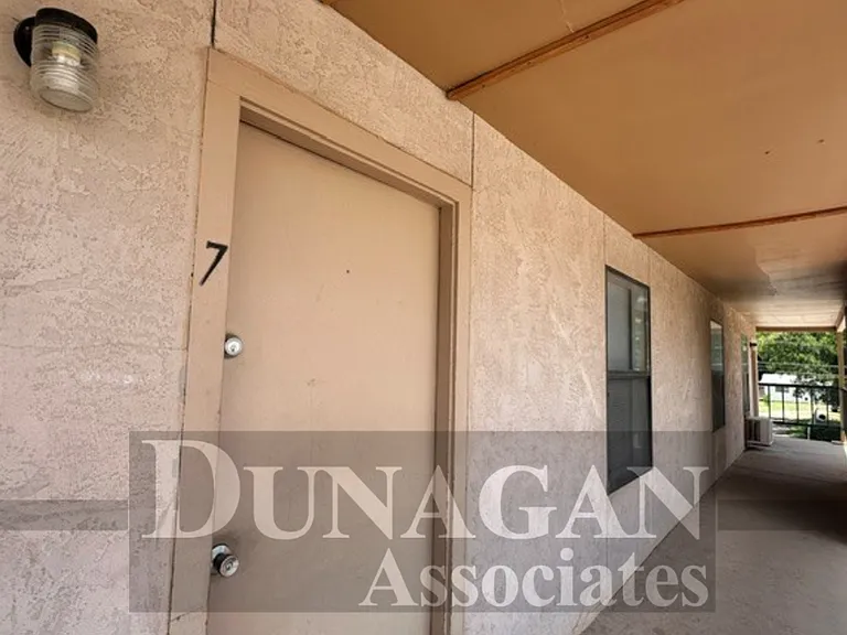 921 Franklin St — Photo 2