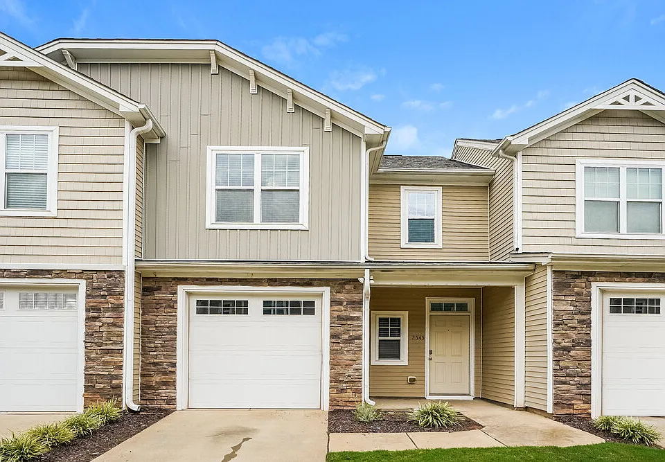 2545 Spring Oaks Way