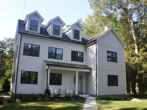 63 Flat Rock Drive, Easton, CT 06612