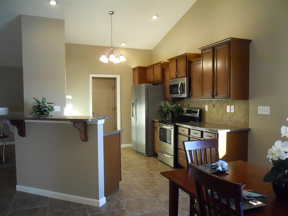1st image of 4268 Regatta Dr