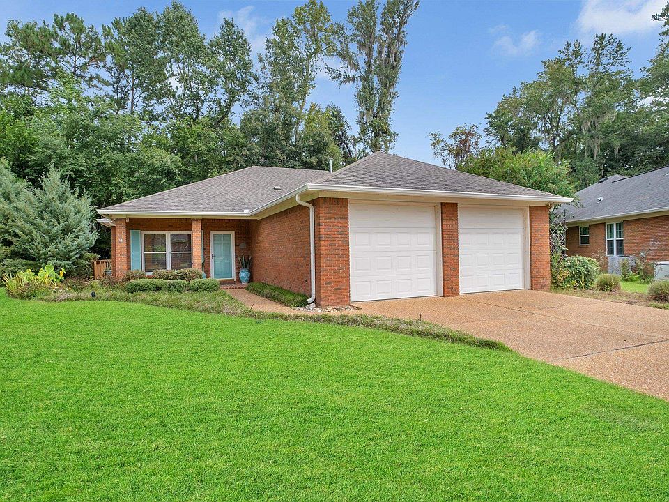 1st image of 366 Remington Run Way