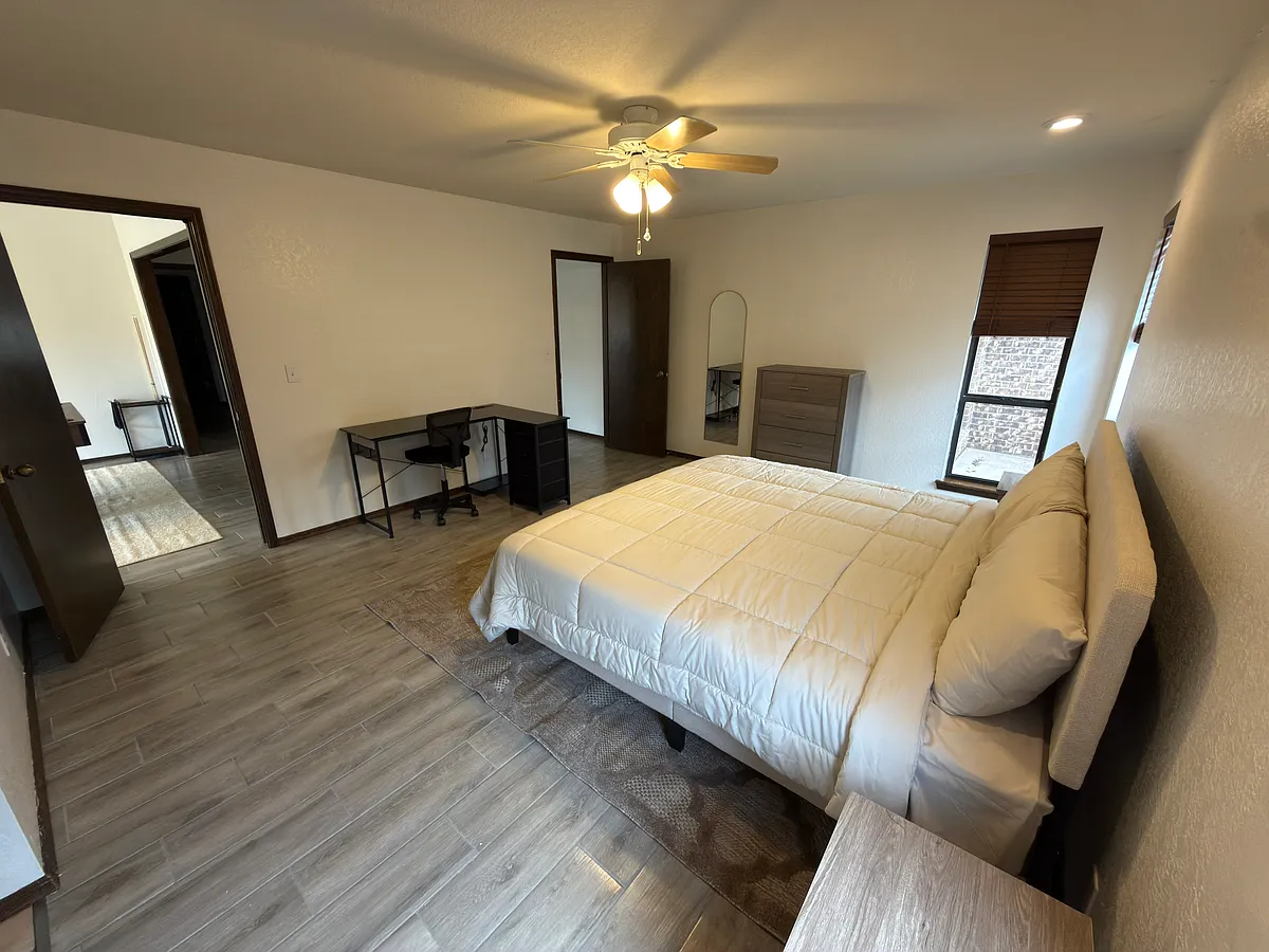 Master Bedroom - 2105 Appomattox #1