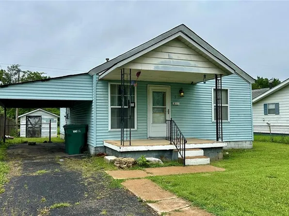 9 Denovion Ct, Cahokia, IL 62206