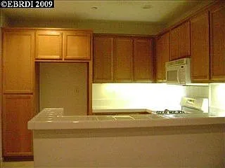 120 Carmel St photo 1