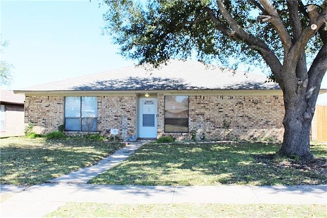 1st image of 209 E Schreiber St