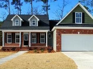 917 Satinwood Ln, Fayetteville, NC 28312