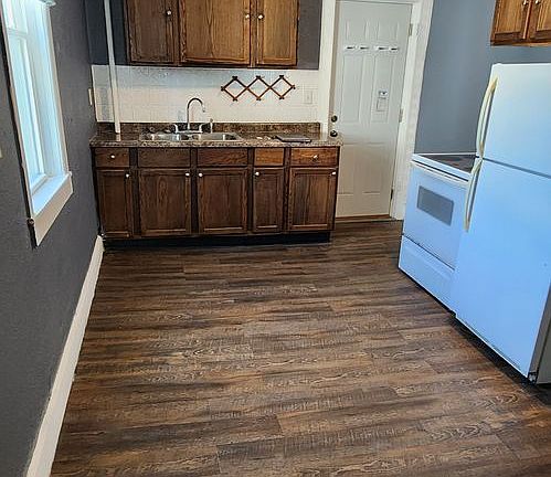 5th image of 230 Kinsey St #0