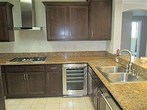 3rd image of 13200 Moorpark St APT 405