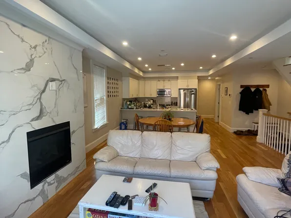 470 Green St, Cambridge, MA