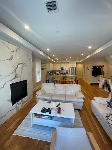 470 Green St #3 Photo 1