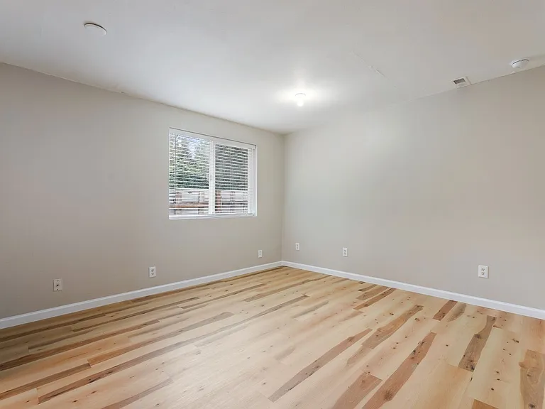 6028 NE Ainsworth St #D — Photo 5