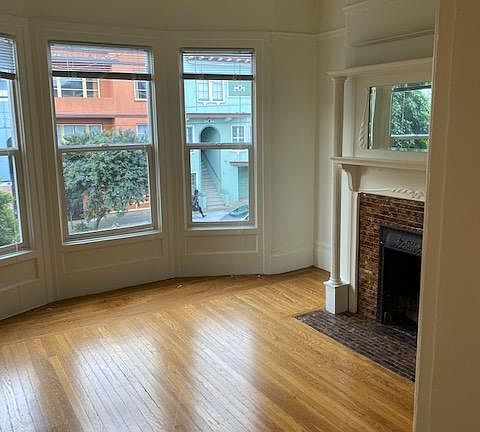 3rd image of 306B Carl St