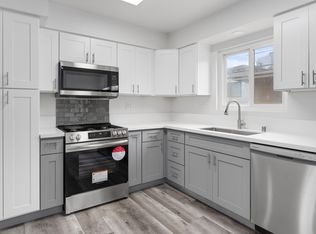 323 14th St APT 7, Huntington Beach, CA 92648