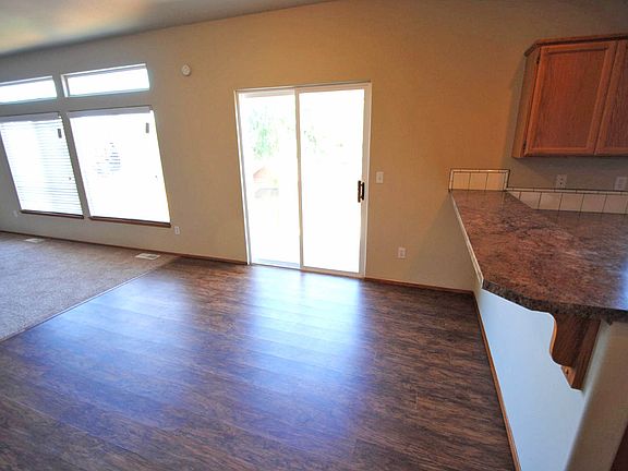 4th image of 2033 18th Street Pl SE