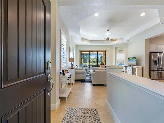 4th image of 7127 Westhill Ct