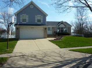 1158 Winding Glen Dr, Carol Stream, IL