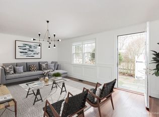 9 Miller Ter, East Hampton, NY 11937