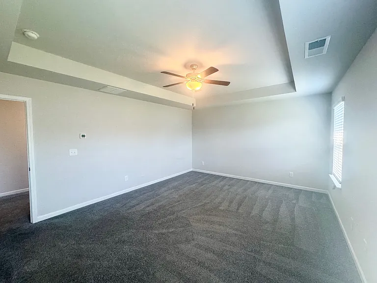 107 Denmon Ct — Photo 8