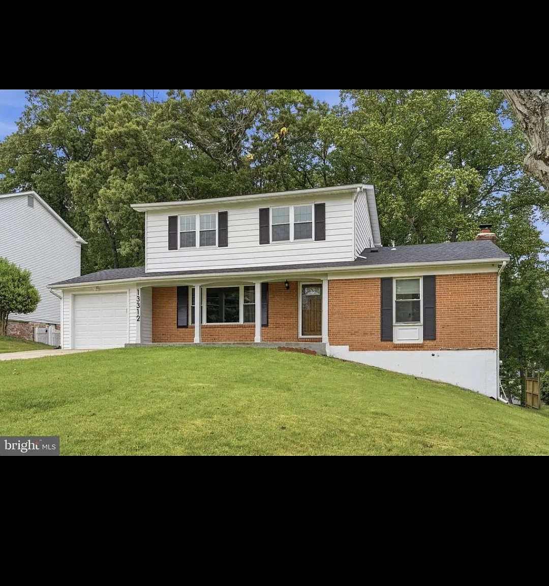 4 bed, 2.5 bath, 1863 sqft, $3,500 — Photo 2