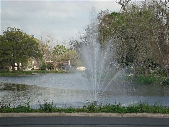5th image of 2270 Lake Forrest Dr