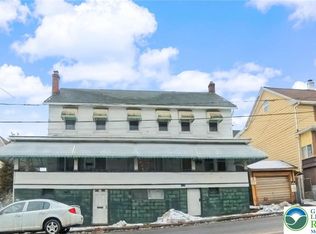 229 W Patterson St, Lansford, PA 18232